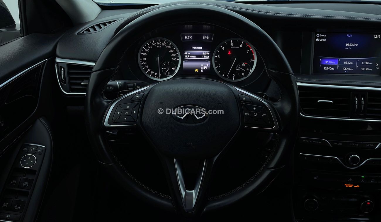 إنفينيتي Q 30 STD 1.6 | +مع الضمان | كمان تم فحص ١٥٠