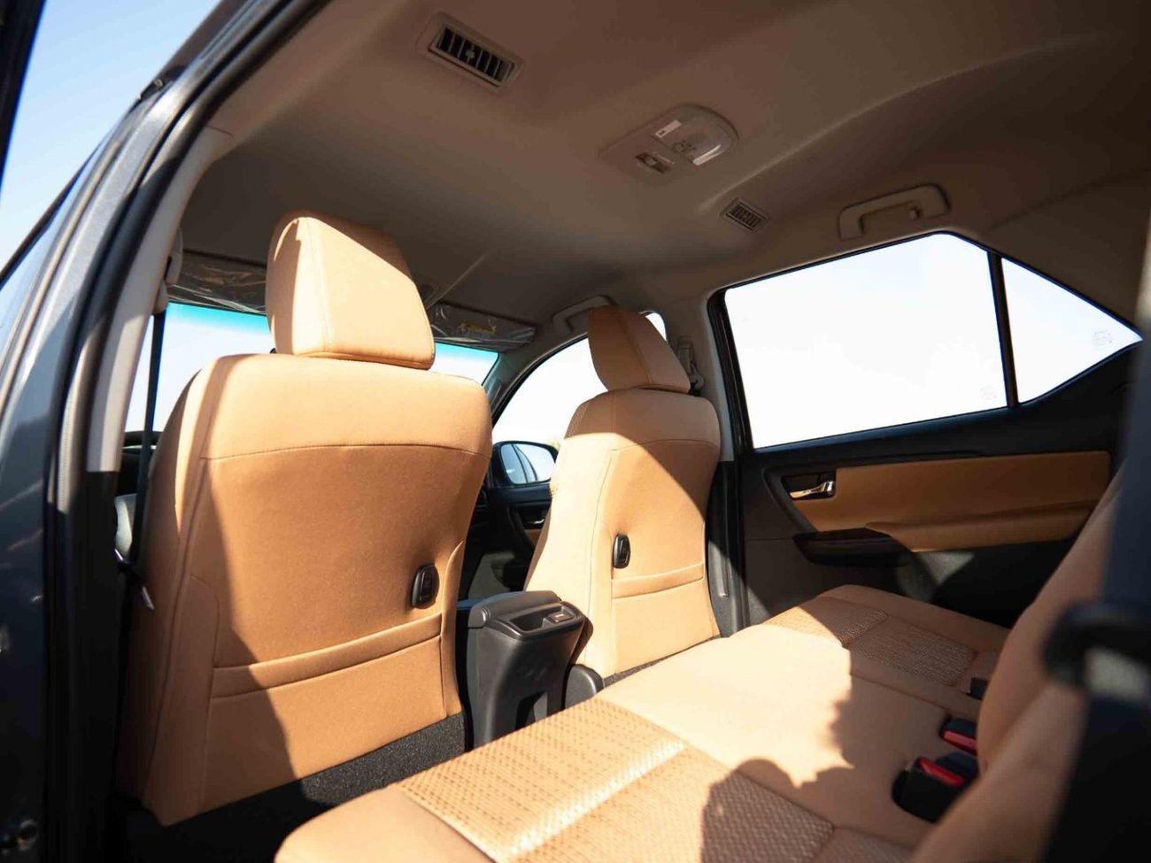 Toyota Fortuner 2025 Toyota Fortuner LOW 2.4 - Grey Mettalic inside Chamois | Export Only