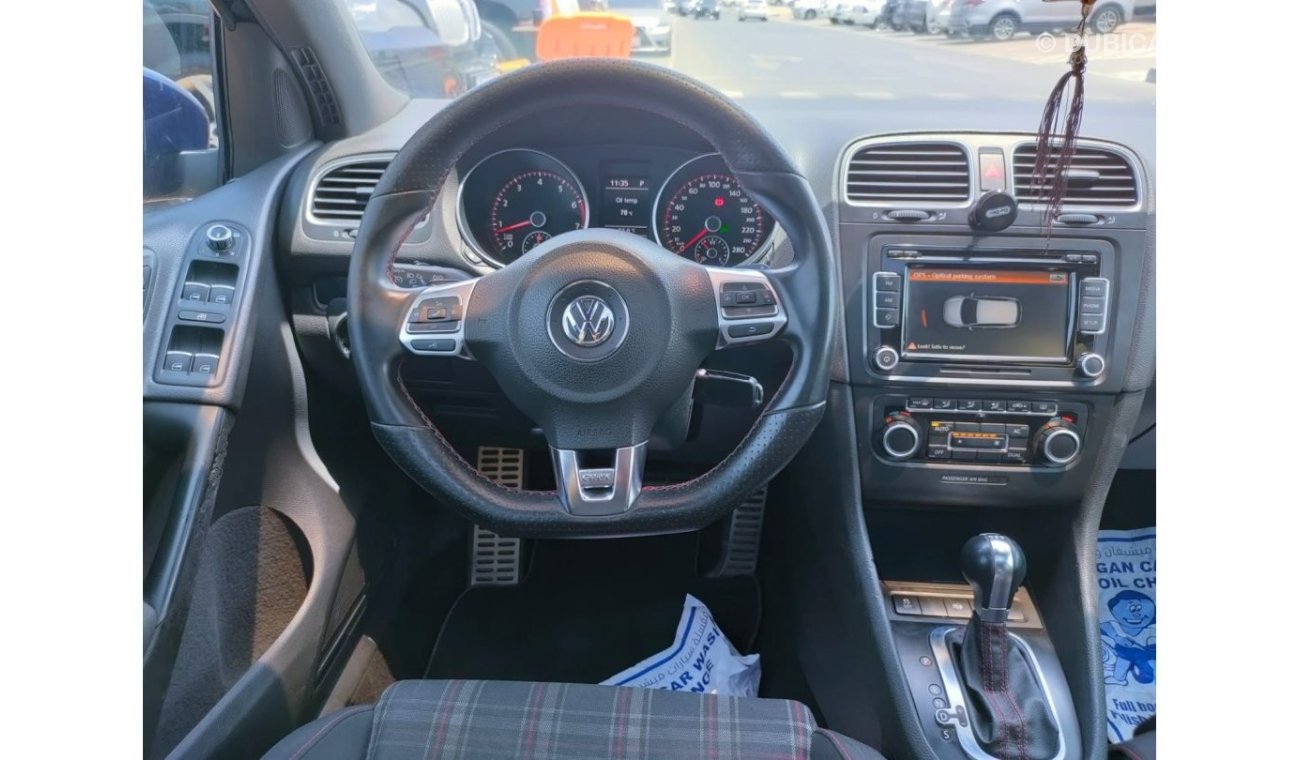 Volkswagen Golf GTI