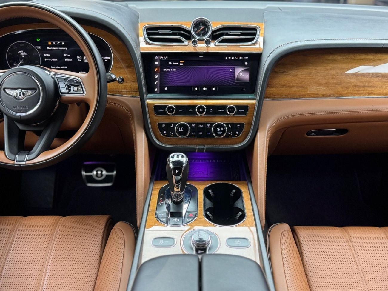 بنتلي بينتايجا Bentayga 4.0T