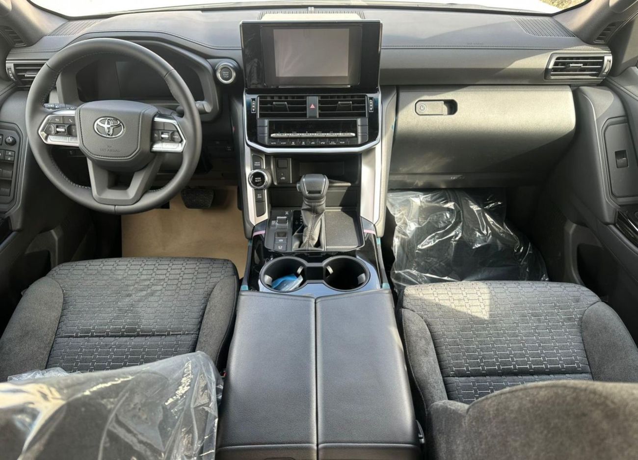 تويوتا لاند كروزر 2025 Toyota Land Cruiser GXR AX 3.5L Twin Turbo AT Petrol