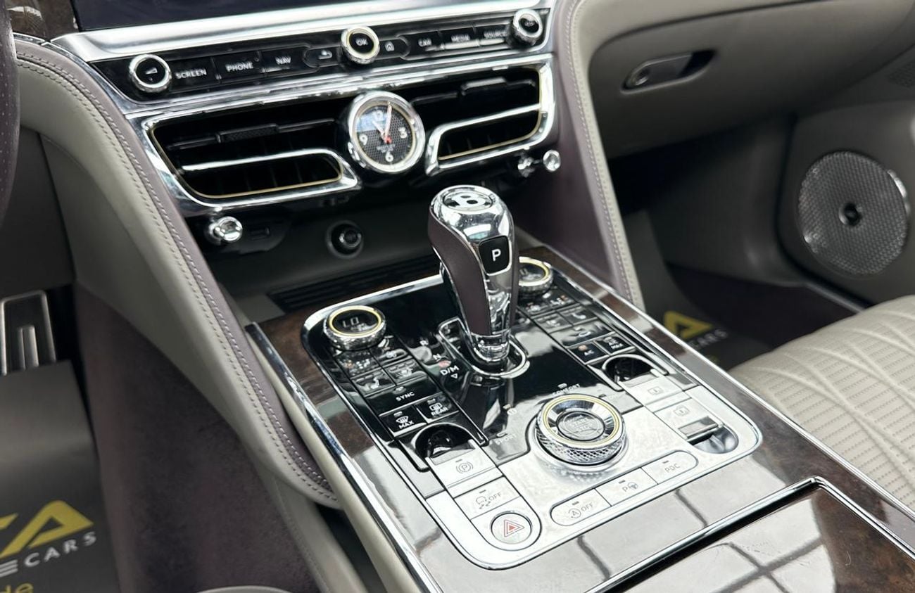 Bentley Flying Spur V8 2021 Bentley Flying Spur V8, 1 Year Unlimited Km Warranty, Full Service History, Rotating Display