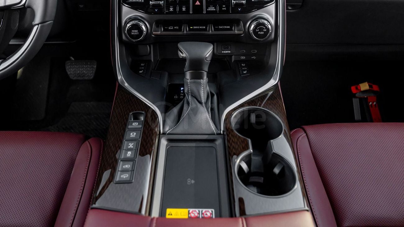Lexus LX600