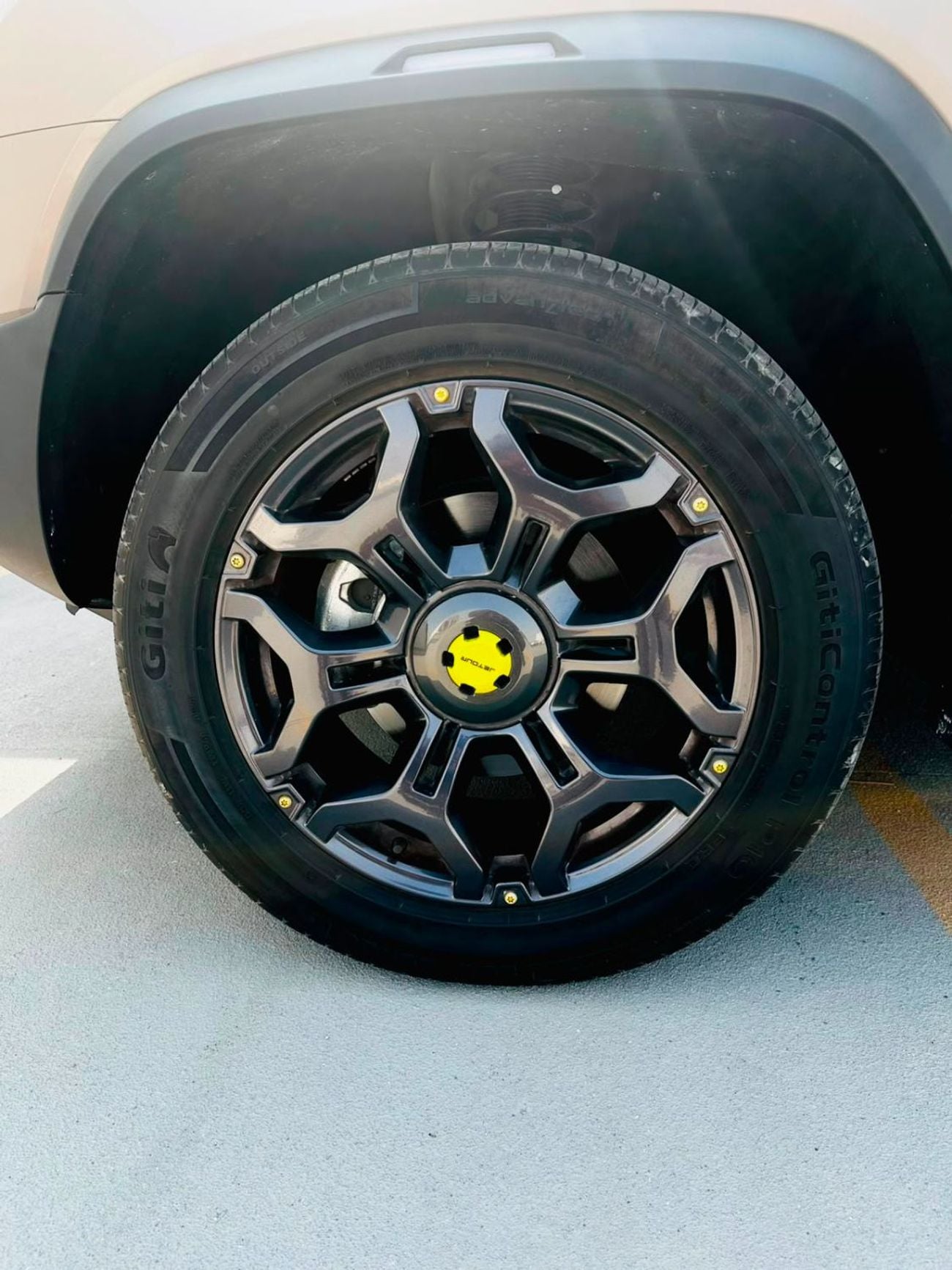 جيتور T2 LUXURY - 2025 - GCC SPECS -  SINGLE OWNER - UNDER WARRANTY & SERVICE CONTRACT FROM AGENCY