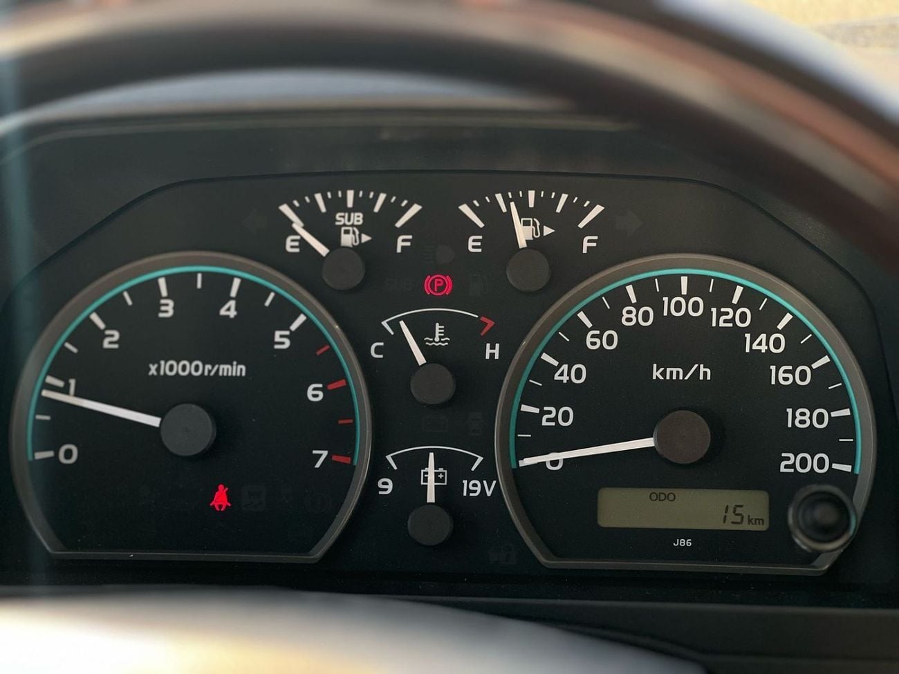 تويوتا لاند كروزر بيك آب Std 4.0L Single Cab Utility 4WD