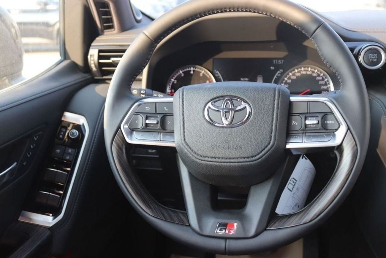 تويوتا لاند كروزر 3.5L GR, SUNROOF, LEATHER SEAT, ELECTRIC SEAT, JBL SOUND SYSTEM, REAR TV, MODEL 2023 FOR EXPORT