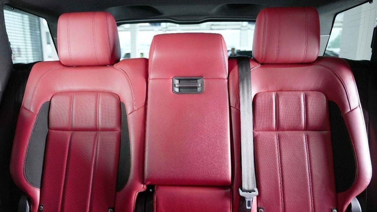 لاند روفر رينج روفر سبورت HSE Dynamic 3.0L 2019 - RANGE ROVER SPORT HSE DYNAMIC - GCC - IMMACULATE CAR