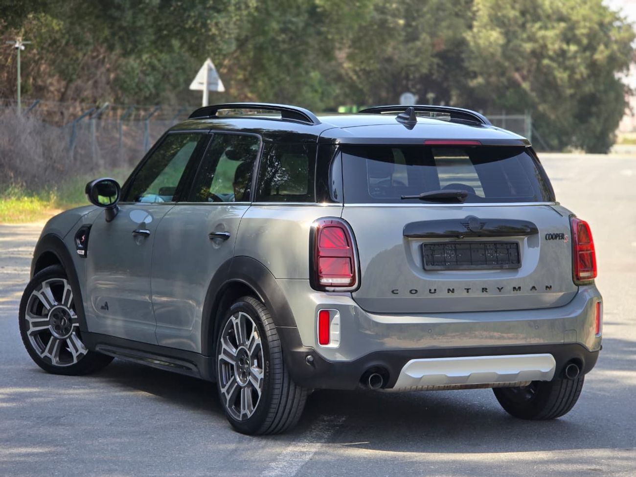 Mini Cooper S Countryman MINI COOPER COUNTRYMAN 2023 GCC //ALL4// ORGINAL PAINT//ACCIDENT FREE//LOW MILEAGE// FULL OPITION