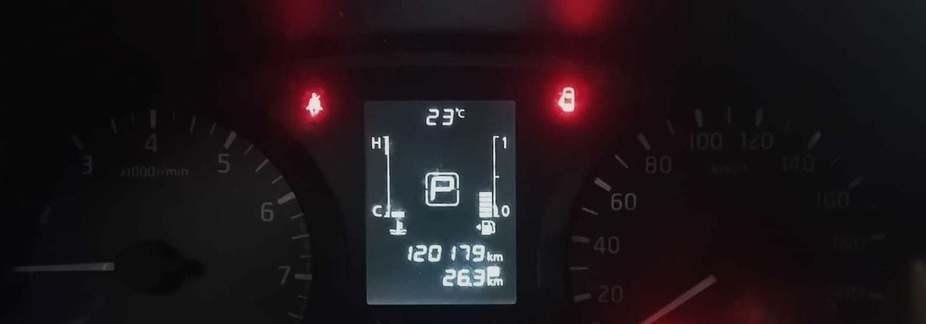 نيسان نافارا نيسان نافارا - خليجى - 2022 - بدون حوادث - محرك 2.5 - 2WD- دفع خلفى- بحاله ممتازه