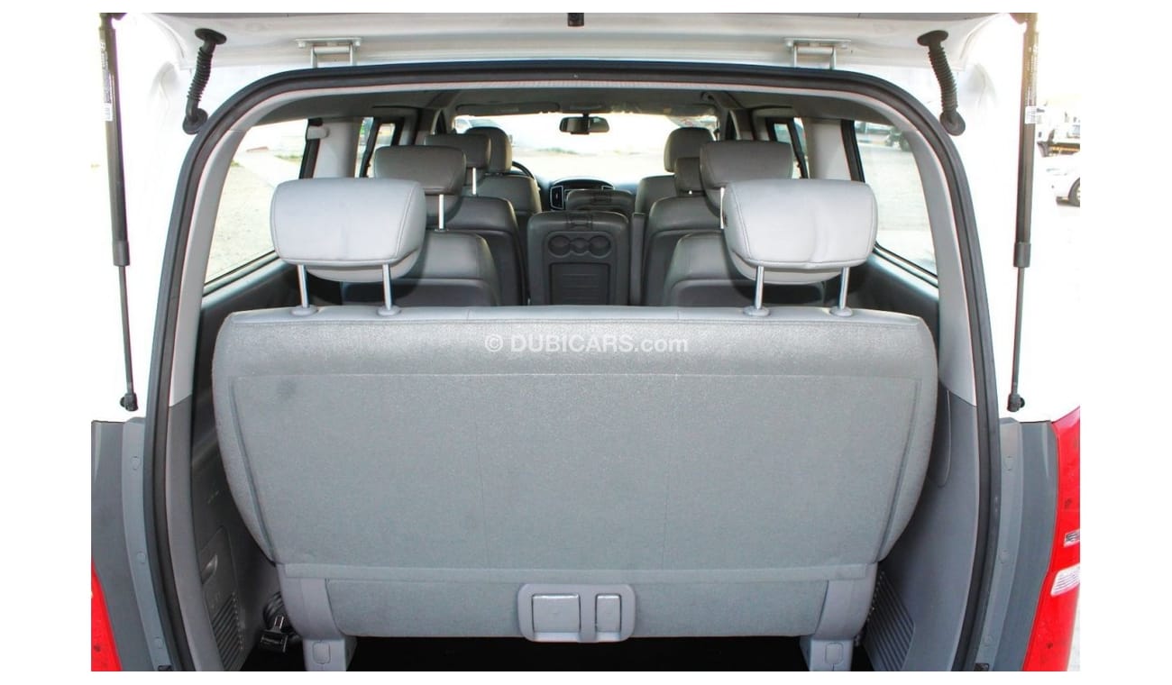 Hyundai Grand Starex Hyundai Star X Grand 2018, in excellent condition, imported from Korea, customs papers, without acci