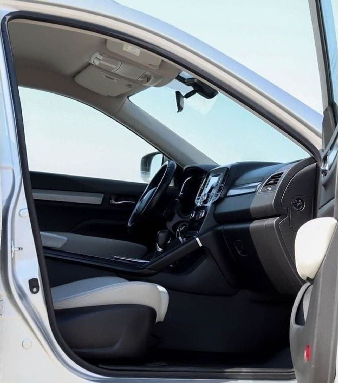 رينو كوليوس PE 2.5L FWD Renault Koleos 2.5L 2021 GCC Original Paint accident-free in excellent condition 1045 P.