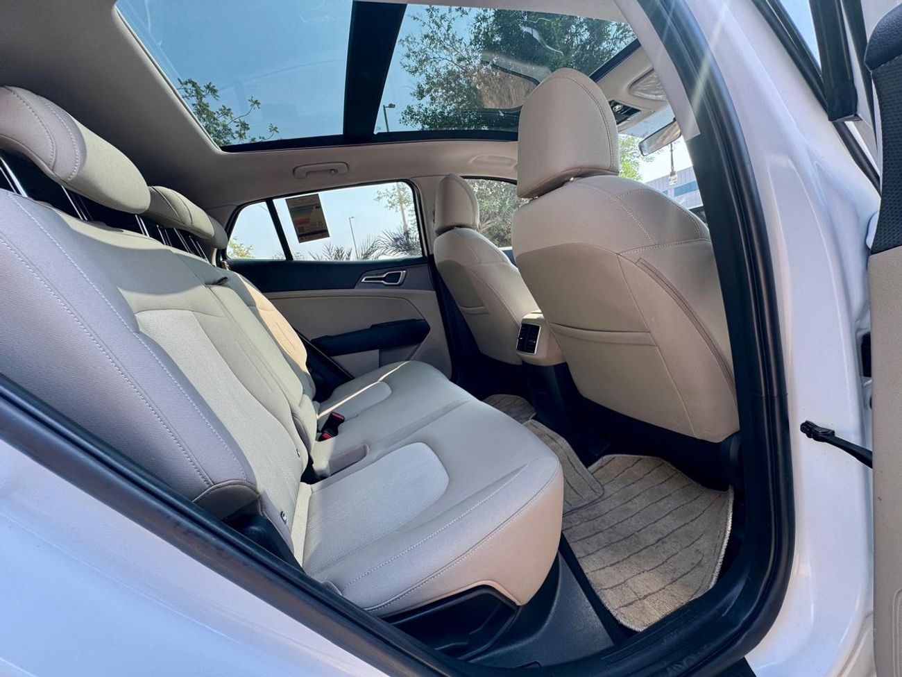 Kia Sportage LX 1.6L 1180-Monthly l GCC l Panoramic, Cruise, 1.6L l Accident Free