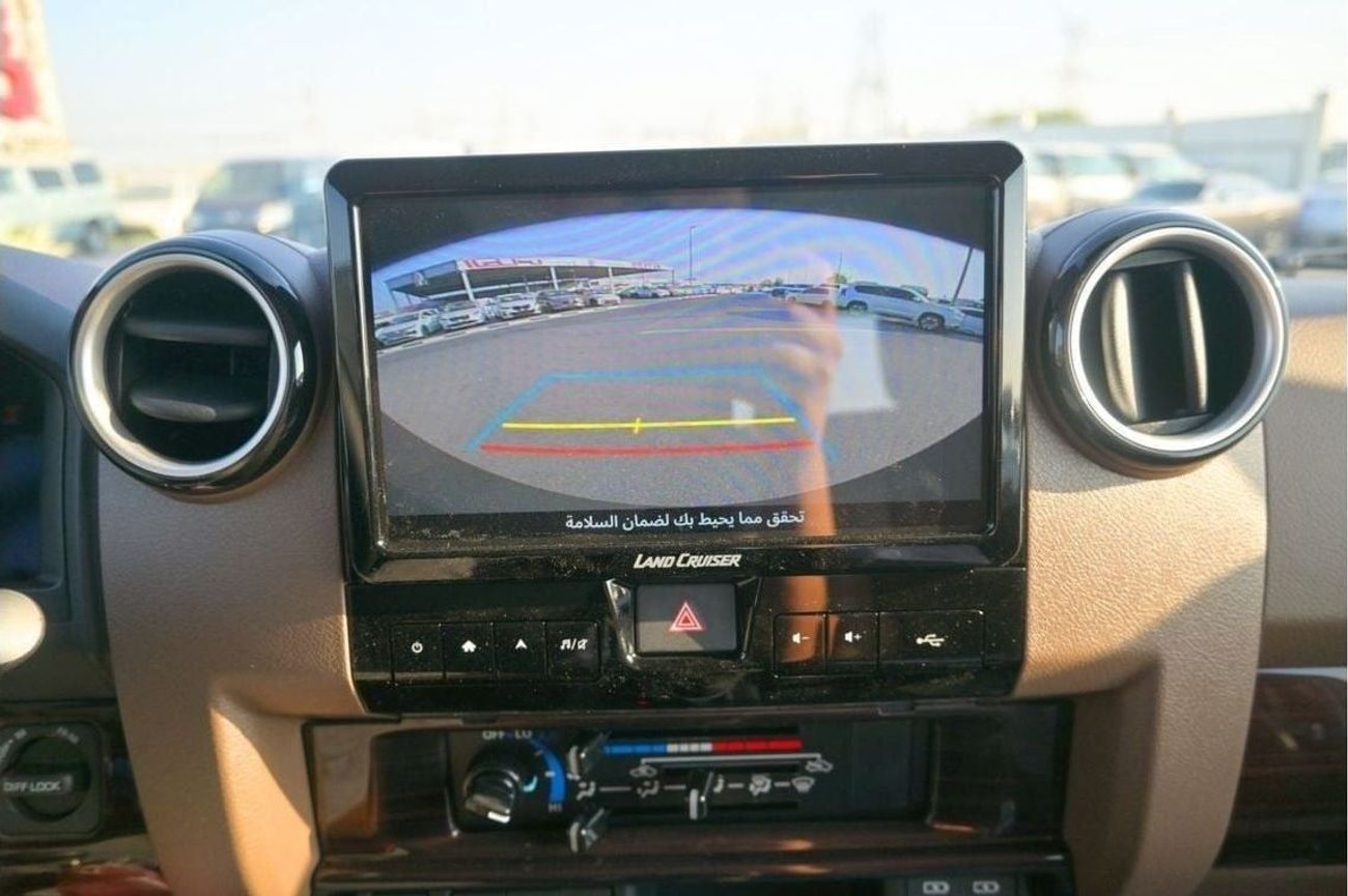 Toyota Land Cruiser 70 Toyota Land Cruiser Hard Top LC71 SHORT CHASE 4.0L Petrol AT