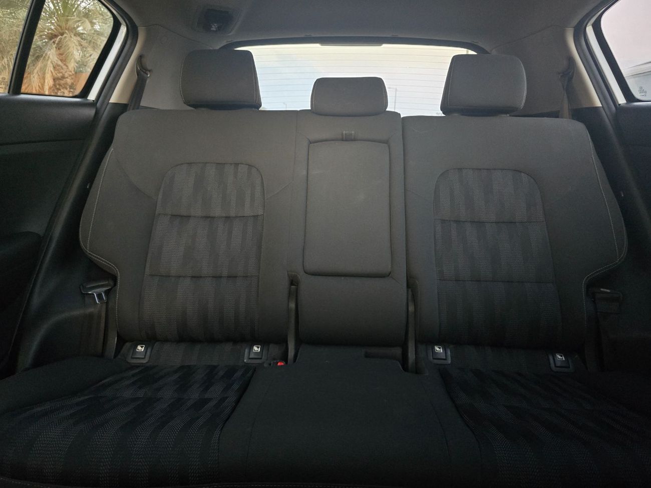 كيا سبورتيج LX 2.4L