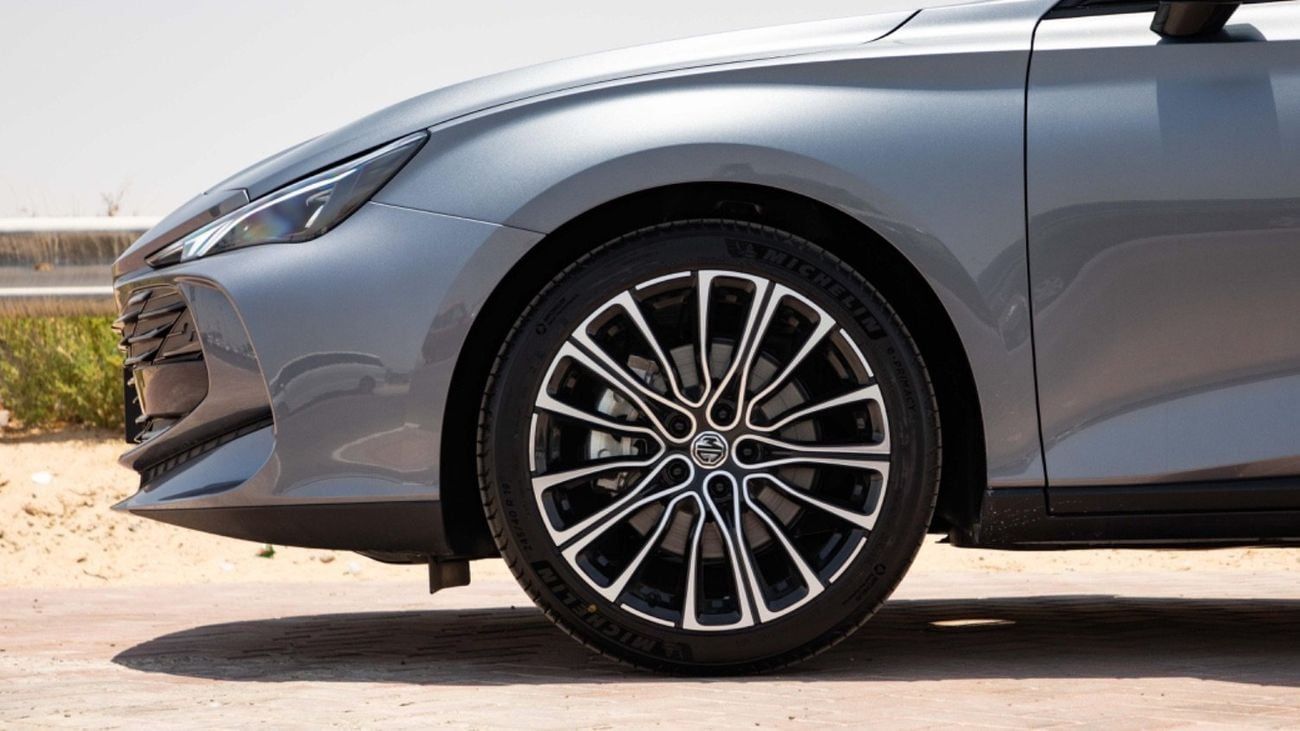 MG 7 MG7 DCT ELEGANCE EDITION 1.5T   WHITE / GRAY 2025