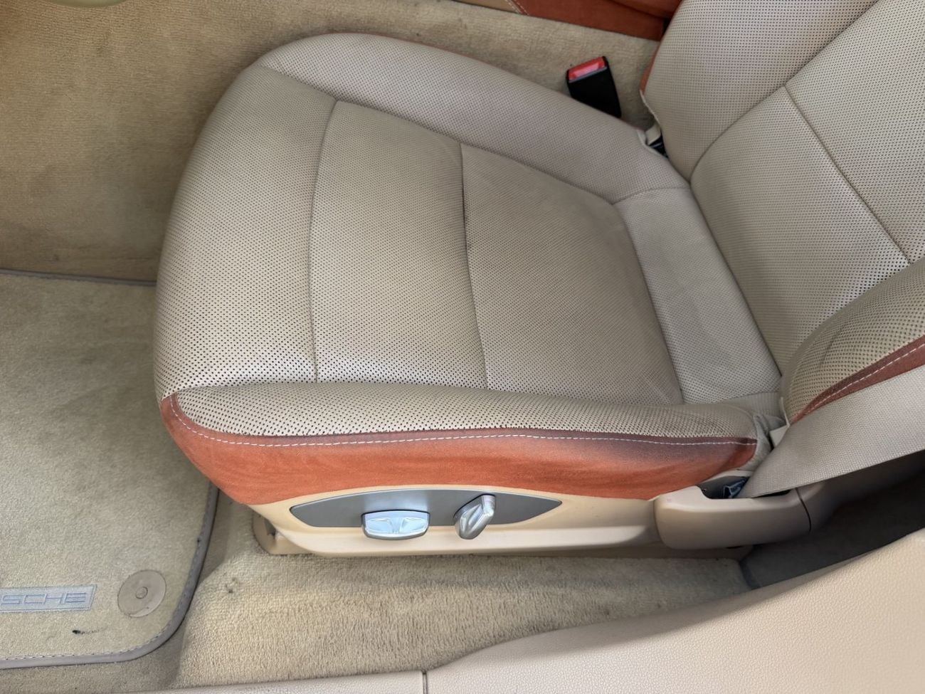 Porsche Panamera 4S