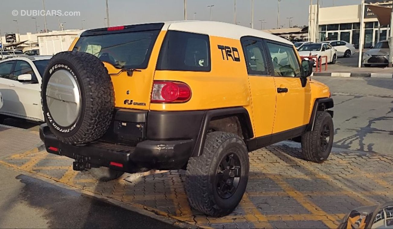 Toyota FJ Cruiser خليجي GCC