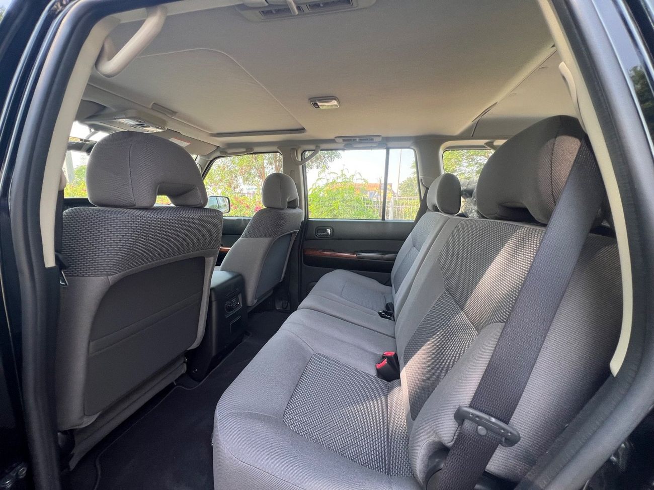 نيسان باترول سفاري Safari 4.8L M/T