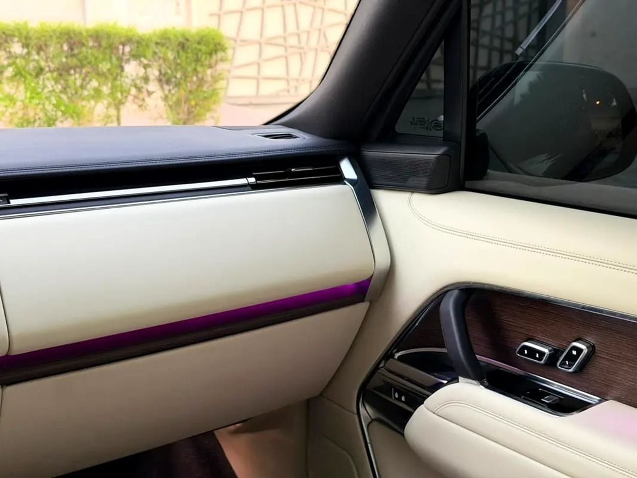 Land Rover Range Rover HSE P530 | GCC Specs | Low Mileage