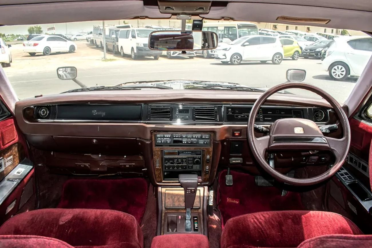 Toyota Century JAPAN IMPOTERD - ONLY 53,000 KM