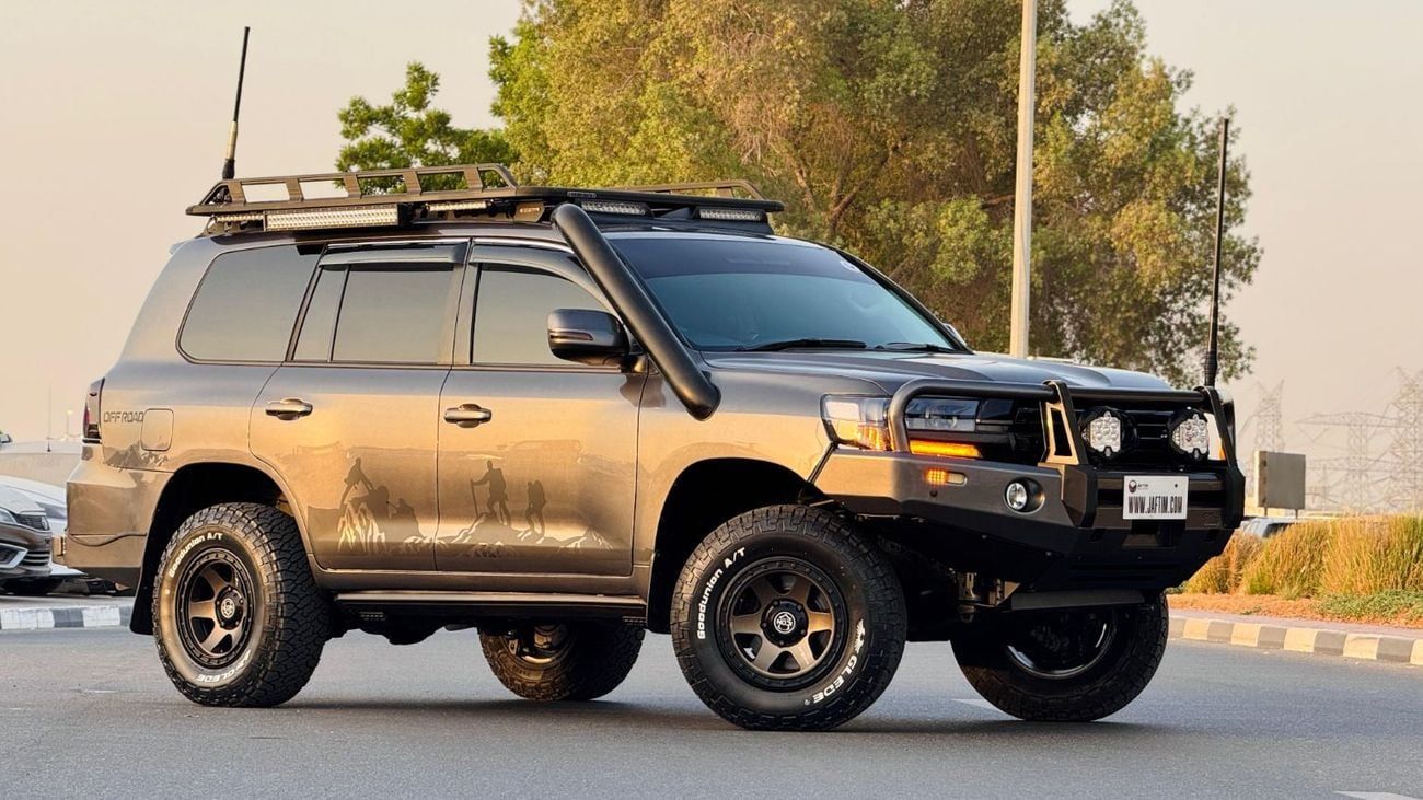 تويوتا لاند كروزر HEAVY OFF-ROAD MODIFIED | 4.5L DIESEL | RHD | AUTOMATIC | BULL BAR + RHINO RACK + SNORKEL