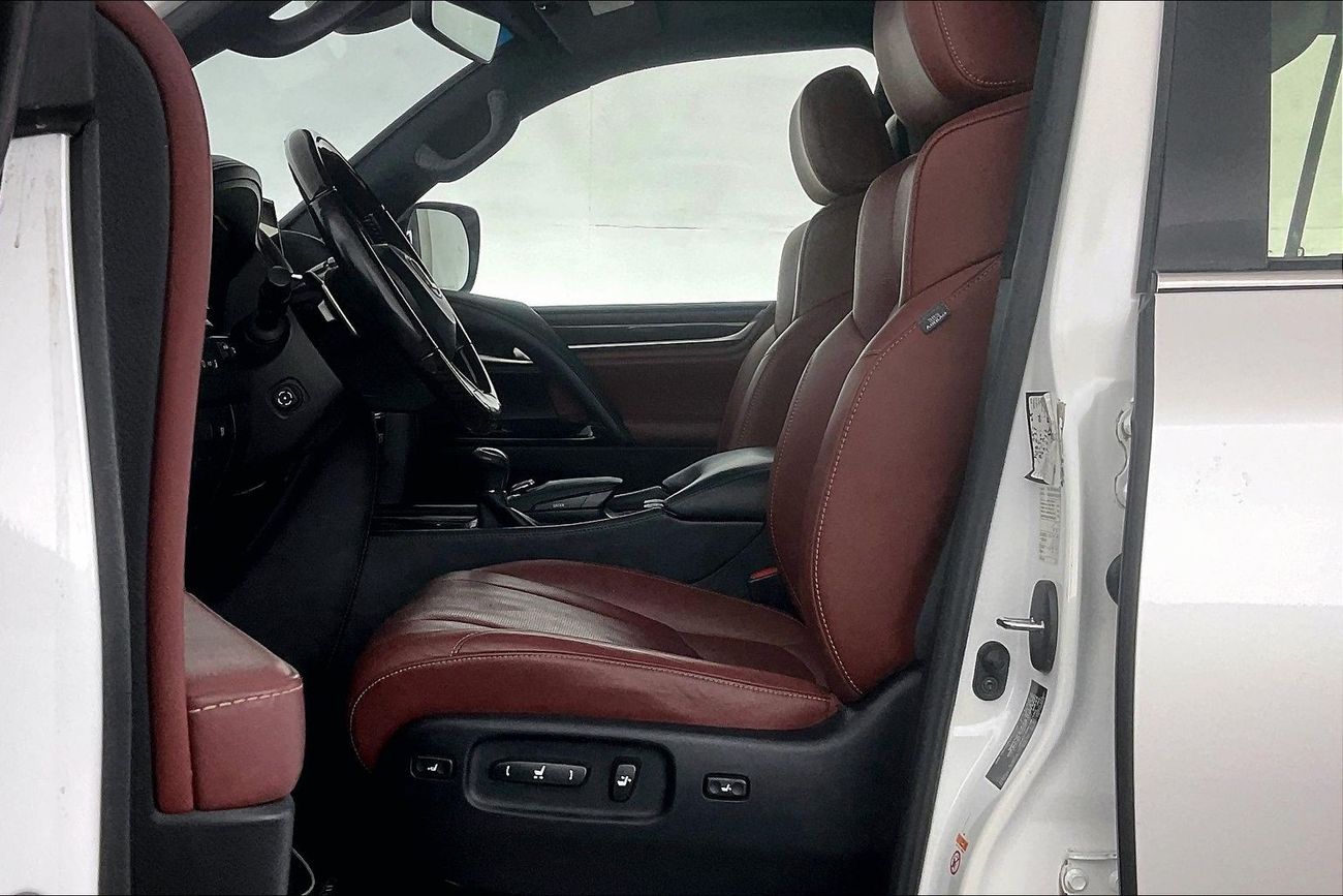 لكزس LX 570 Platinum | upto AED 20,000 Ramadan Discount | شامل الضمان | 0 ﺪﻔﻋﺓ ﺃﻮﻟﻯ