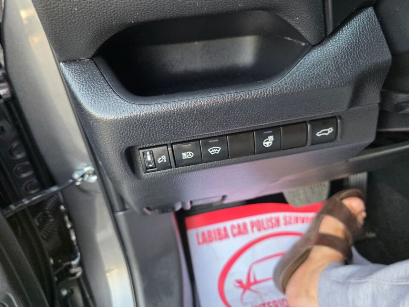 تويوتا راف ٤ 2024 Model Full option 4x4 , sunroof,  leather seats and trunk automatic