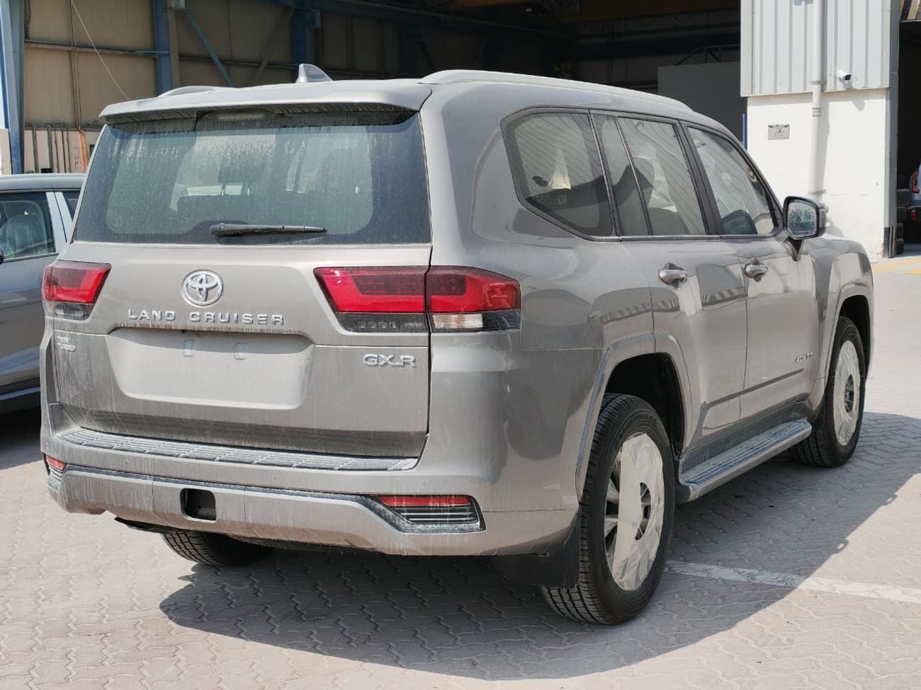 تويوتا لاند كروزر 2025 Toyota Land Cruiser LC300 GXR High-Option 3.5L V6 Twin Turbo Petrol A/T 4WD Export Only