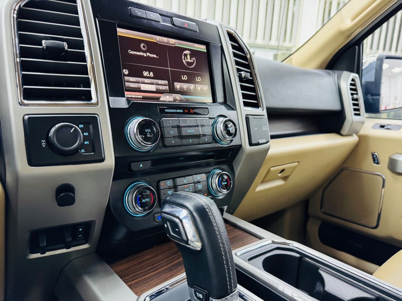 فورد F 150 Lariat Luxury Pack 5.0L (396 HP)