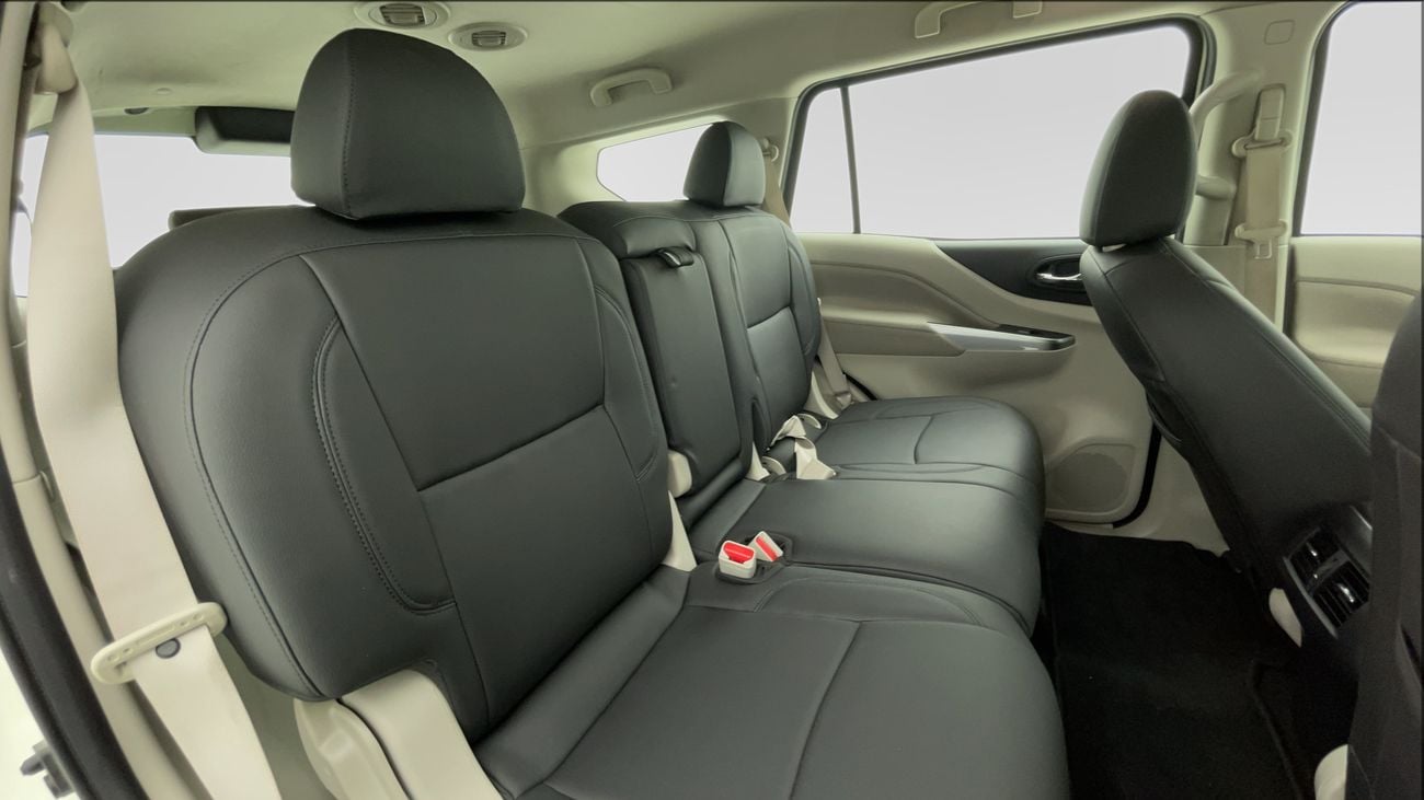 نيسان إكستيرا SE 2.5 | بدون دفعة مقدمة | اختبار القيادة في المنزل