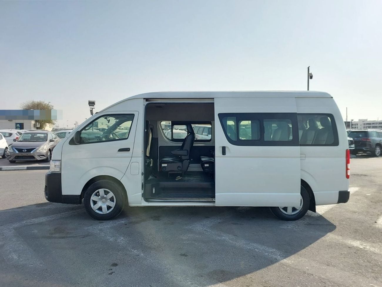 Toyota Hiace (RAMADAN OFFER) TOYOTA HIACE COMMUTER VAN RHD 2018 MODEL 2.5 L DIESEL MANUAL(PM73780)