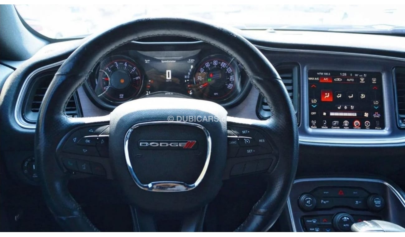 Dodge Challenger Challenger SXT Plus V6 3.6L 2016/FullOption/SunRoof/ Very Good Condition