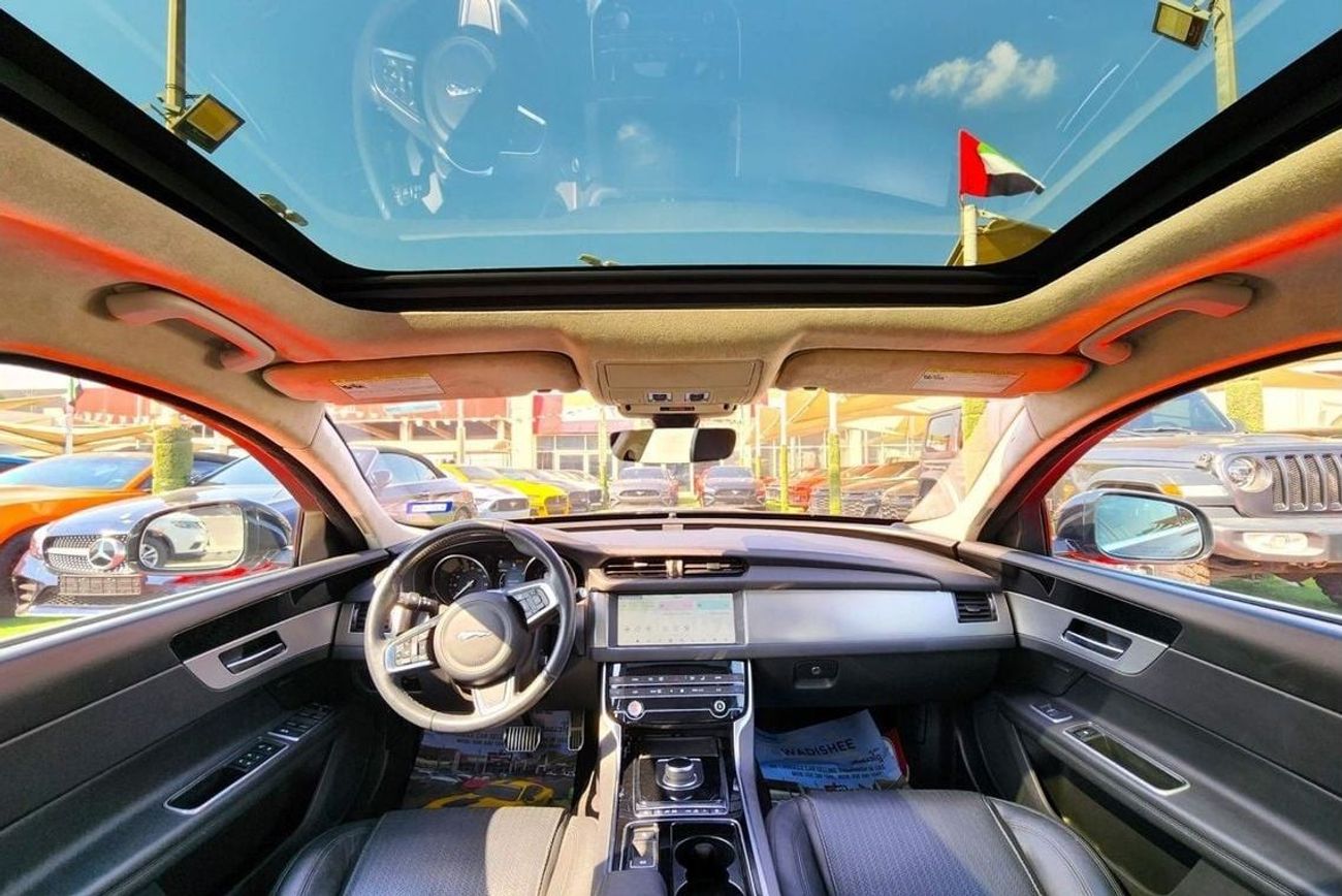 Jaguar XF HSE 2.0L (300 HP)