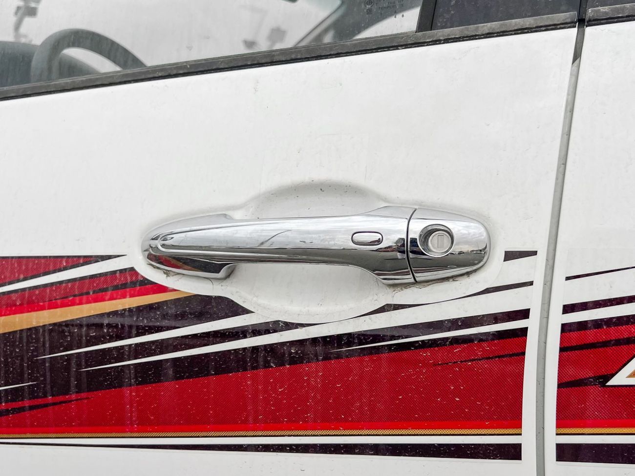 Toyota Hilux EXPORT ONLY - HILUX GLX.S 2.7L AWD A/T with Push Button