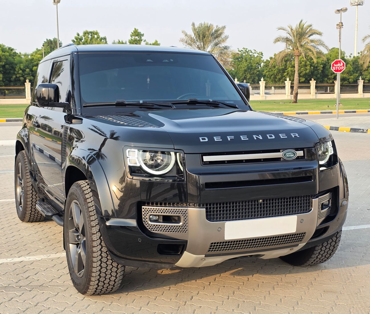 Land Rover Defender 90 P400 X