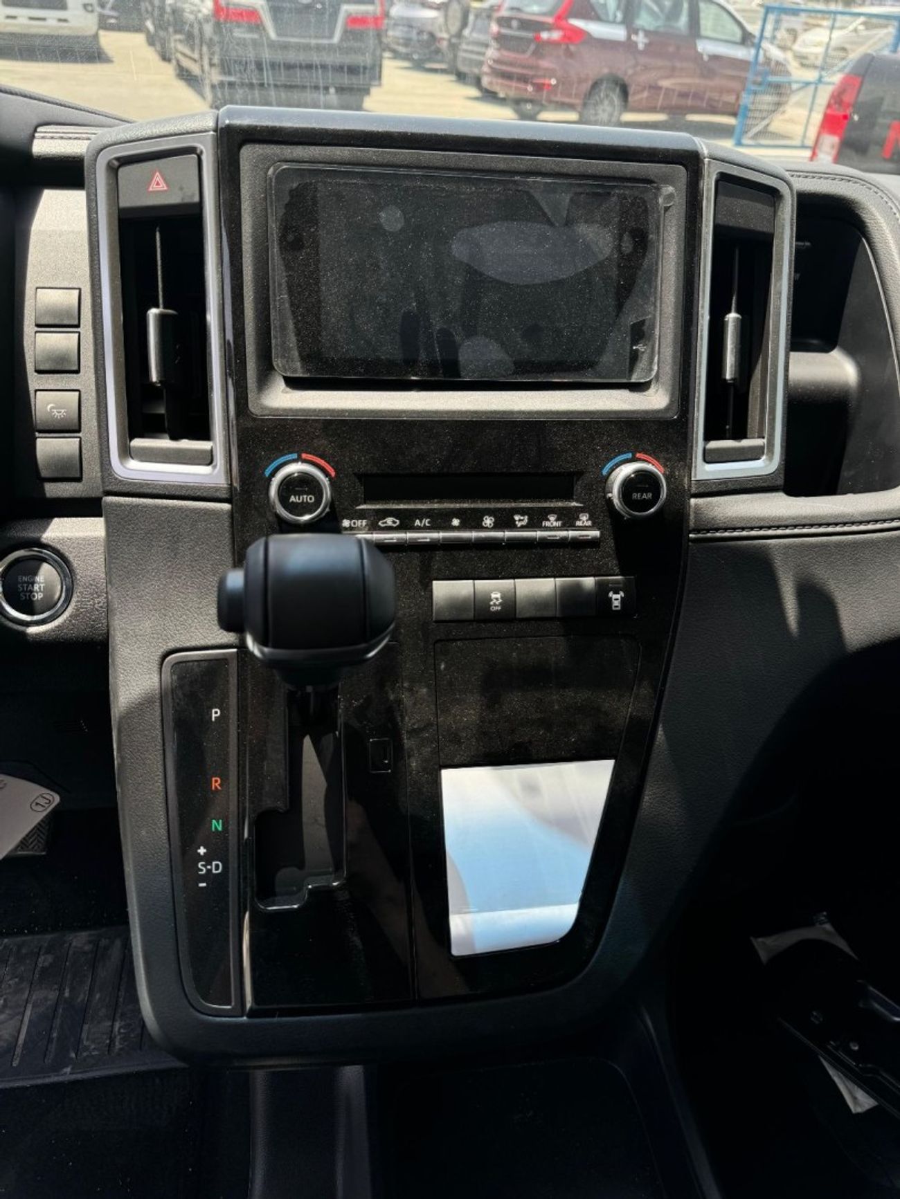 Toyota Granvia Toyota Granvia 2.8L Turbo Diesel!!! 2022 Best price for export!!!