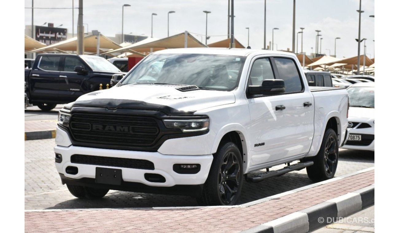 RAM 1500 LIMITED V-8 (CLEAN CAR WITH WARRINTY)