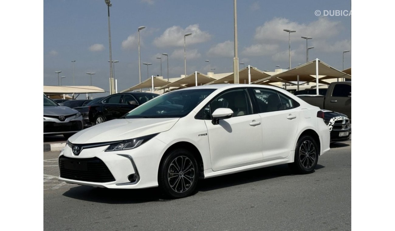 Toyota Corolla GLI Moonroof Hybrid Corolla hybrid 2020 GCC very good condition