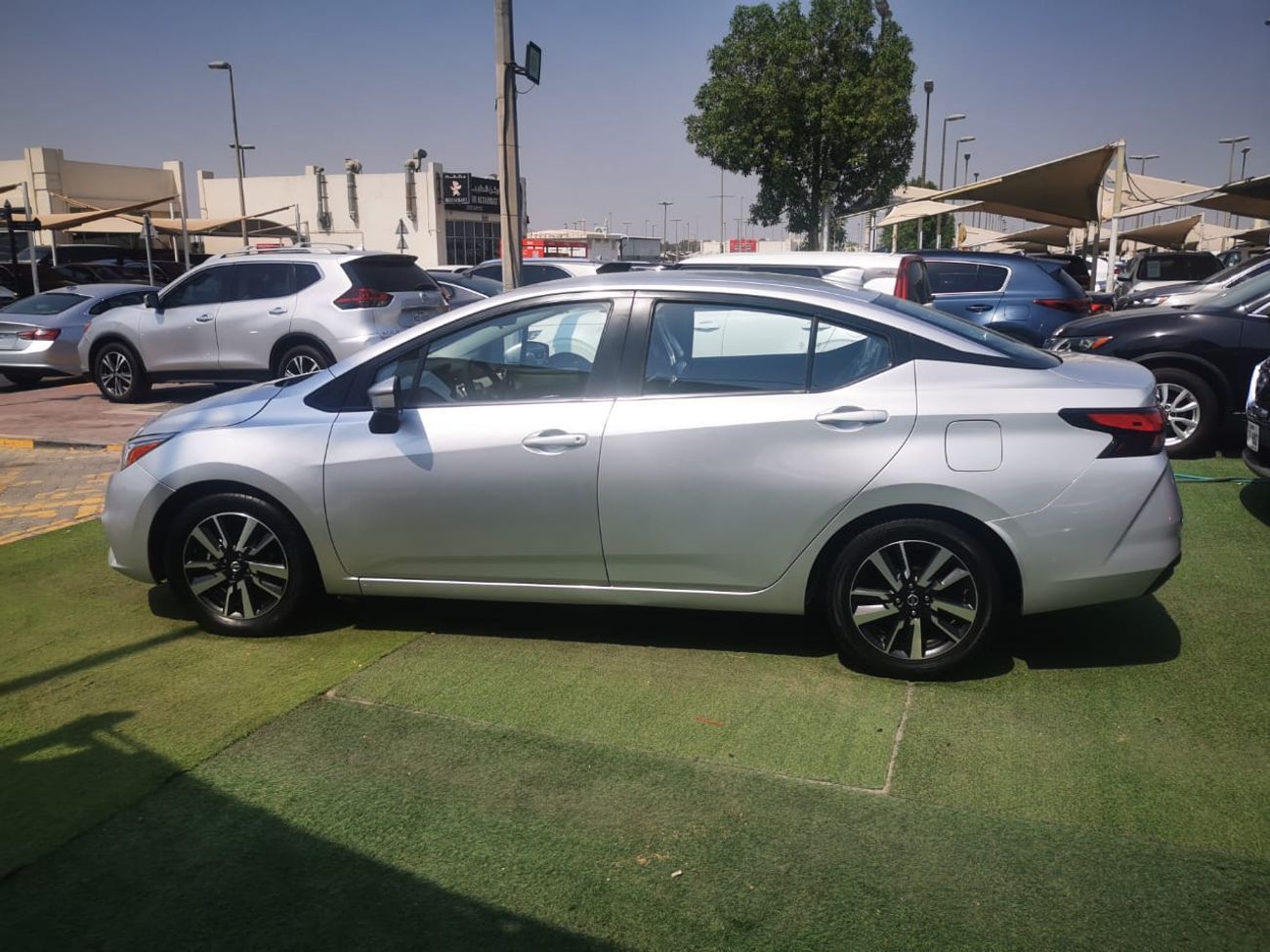 نيسان فيرسا Very Clean Car