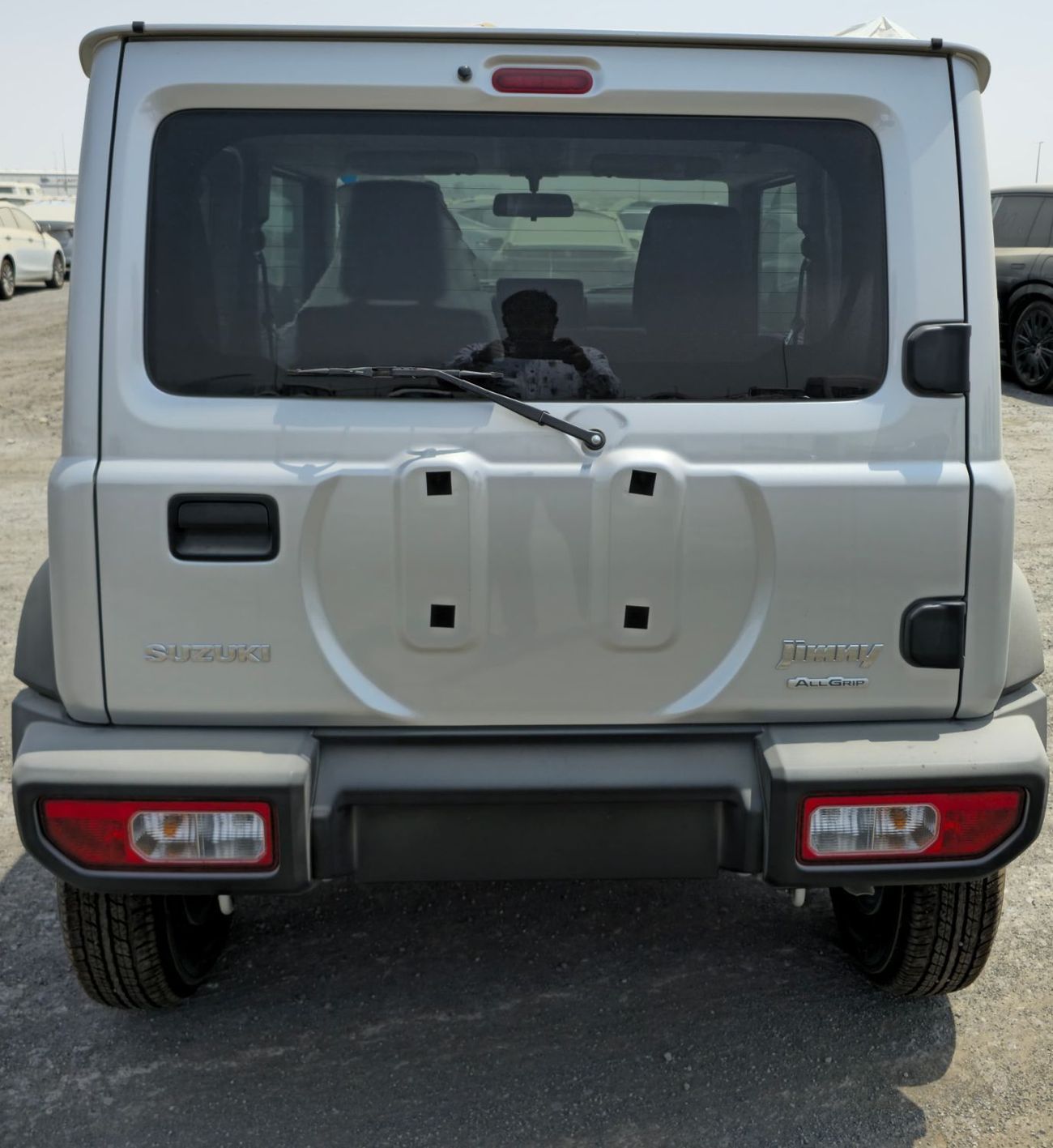 سوزوكي جيمني 1.5L GL A/T