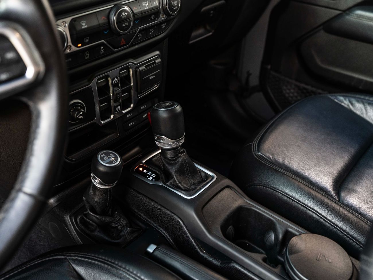 جيب رانجلر Sahara 3.6L A/T (5 Seater)