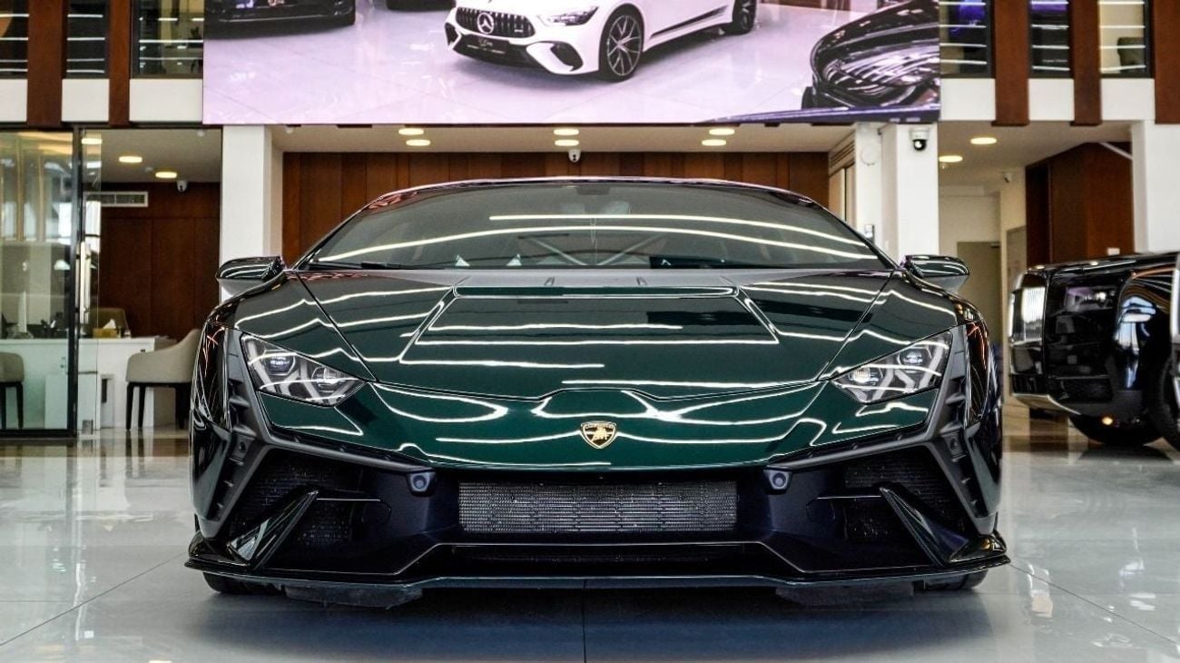 Lamborghini Huracan LAMBORGHINI HURACAN TECNICA - 2023 - 60TH ANNIVERSARY WARRANTY & SERVICE