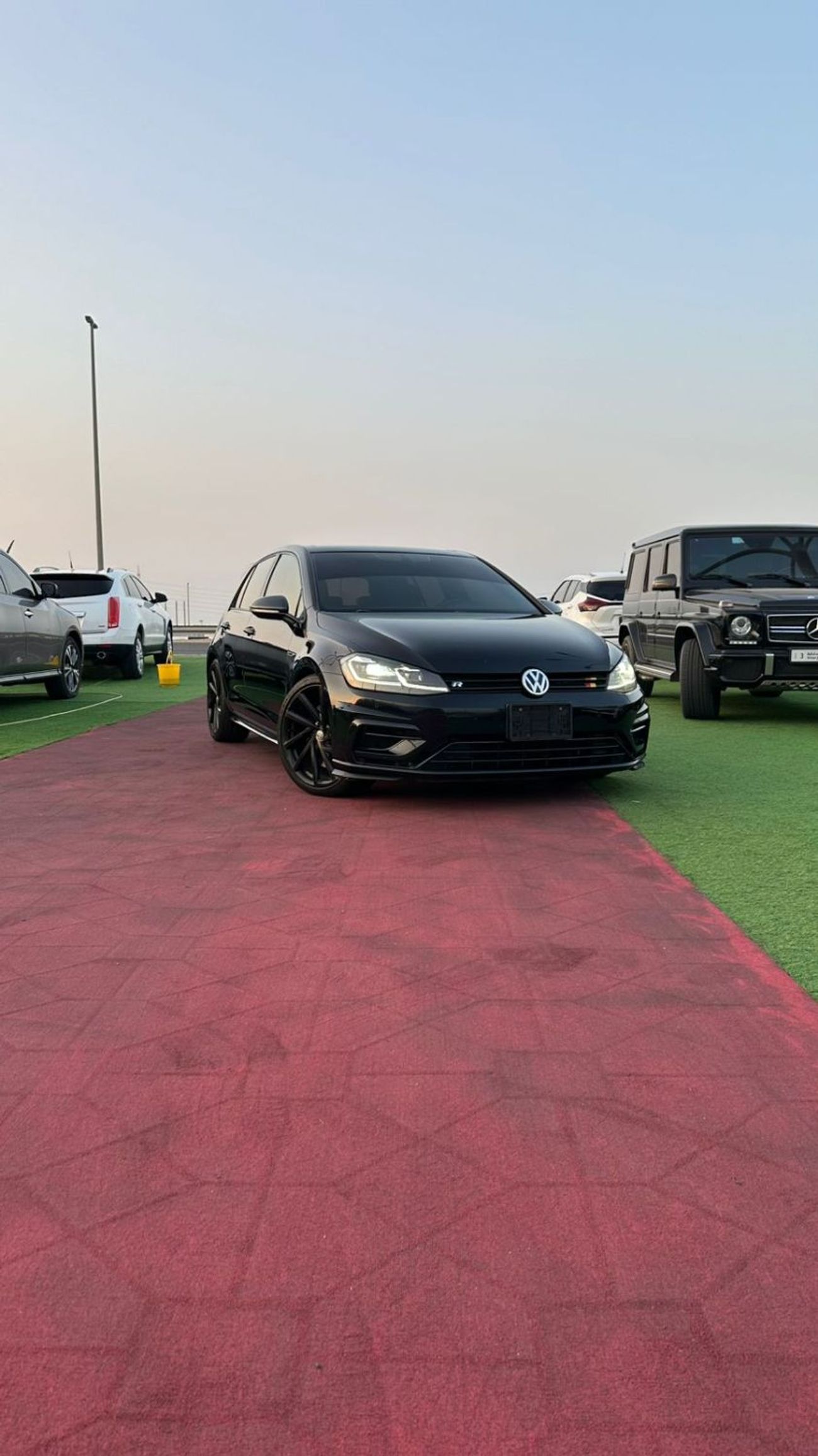 فولكس واجن جولف ار Base 2.0T