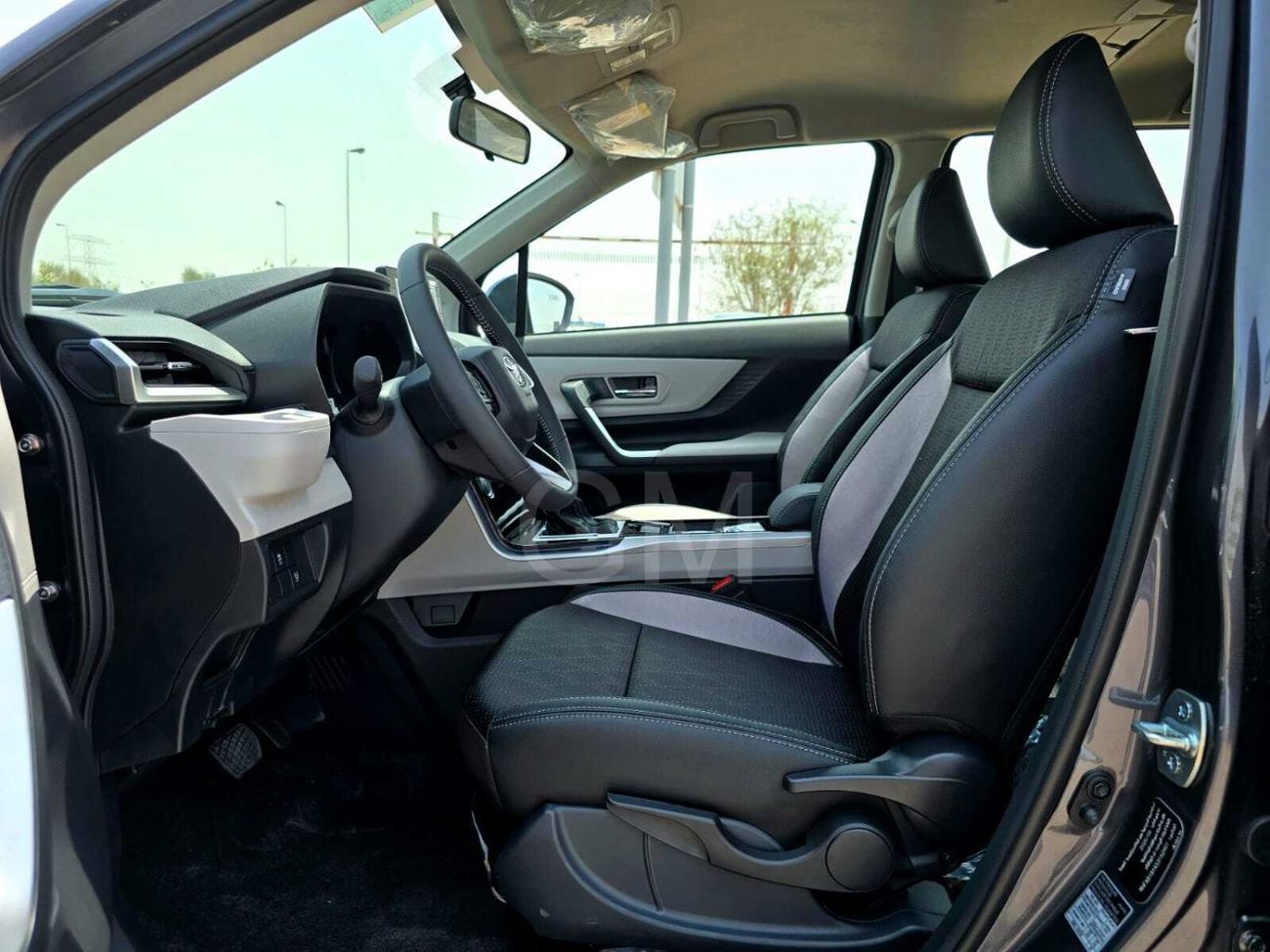 Toyota Veloz TOYOTA VELOZ 1.5L - FULL OPTIONS - 2025 MODEL - GREY INSIDE BLACK - OMANI