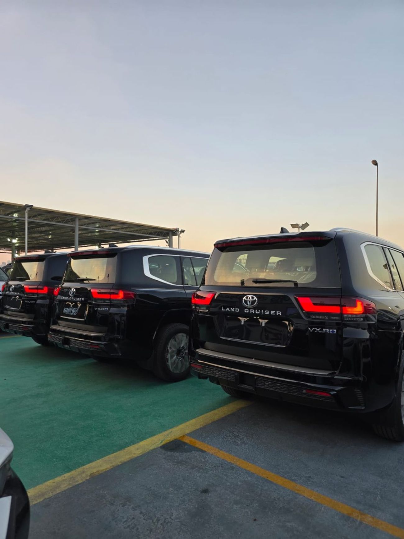 Toyota Land Cruiser Luxury 2026 Toyota Land Cruiser LC300 VXR+ – Full Option – Black Color