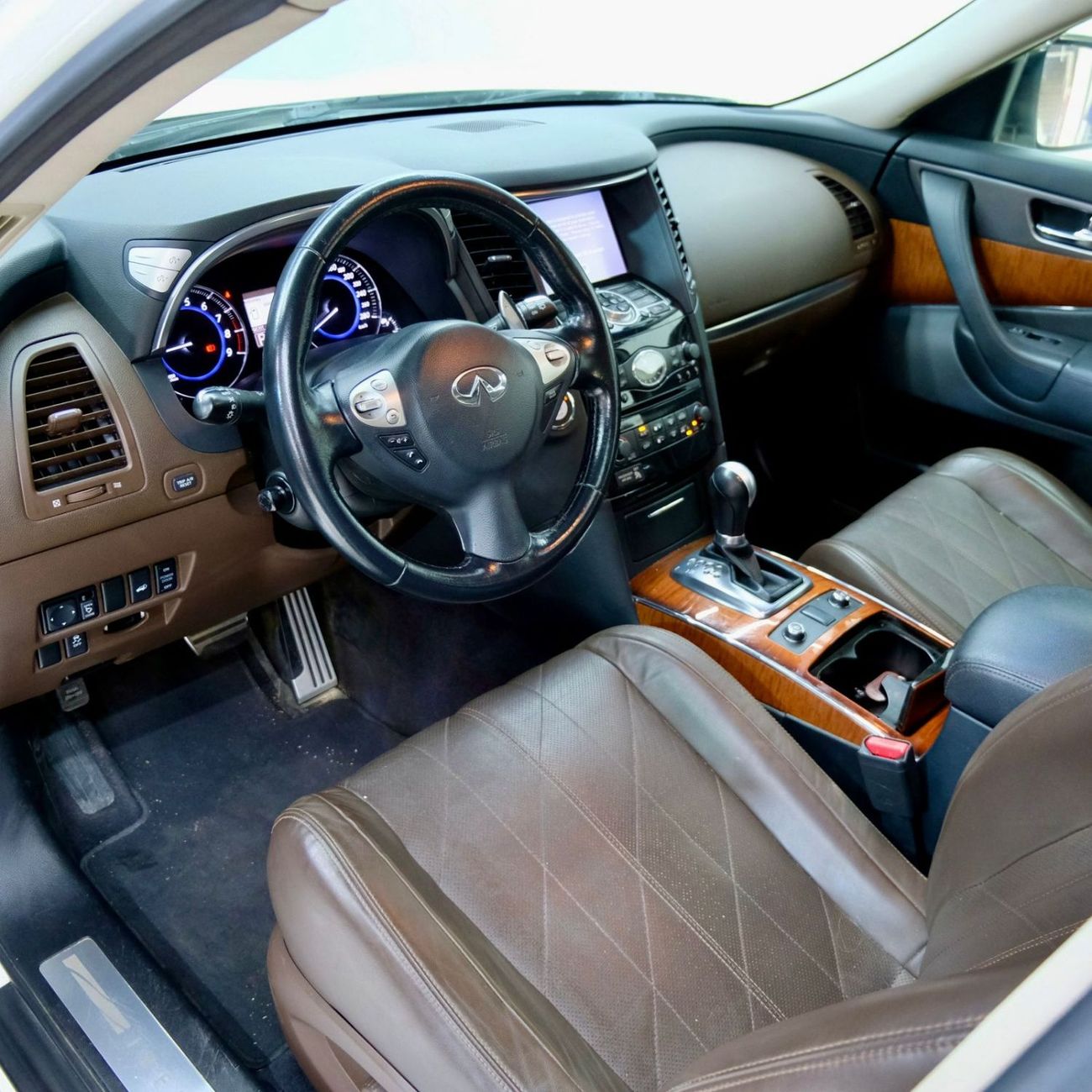 Infiniti QX70 Infiniti QX70 2018 | GCC Specs | Original Paint