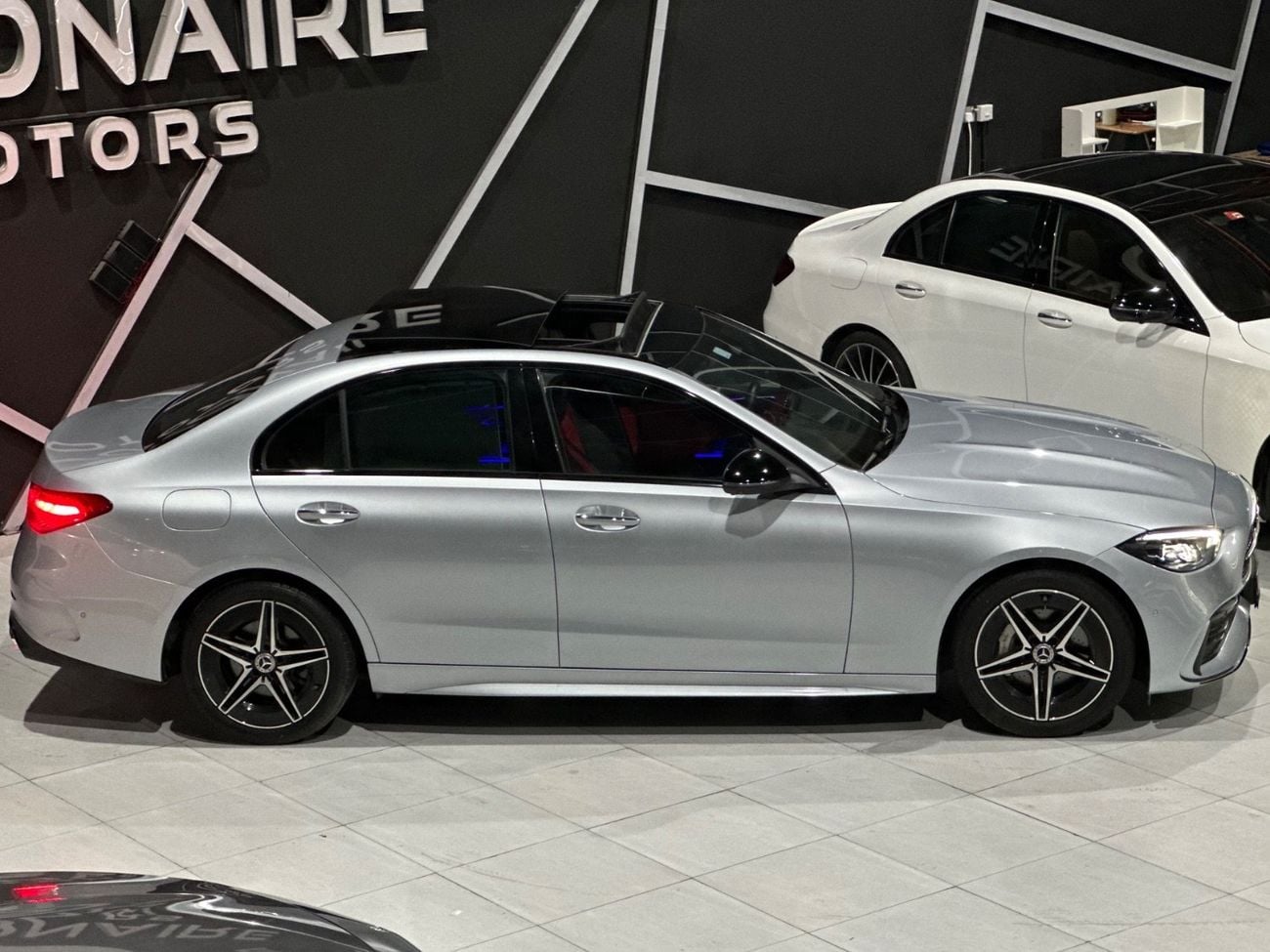 Mercedes-Benz C 200 Premium 2.0L MERCEDES-BENZ C200 | GCC | 2024 | UNDER WARRANTY & CONTRACT SERVICE