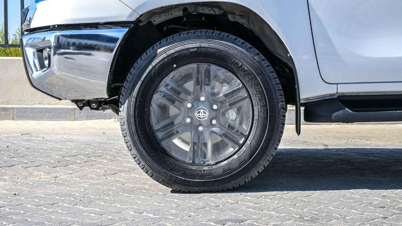 تويوتا هيلوكس GLX 2.7L Double Cab Utility 4WD A/T