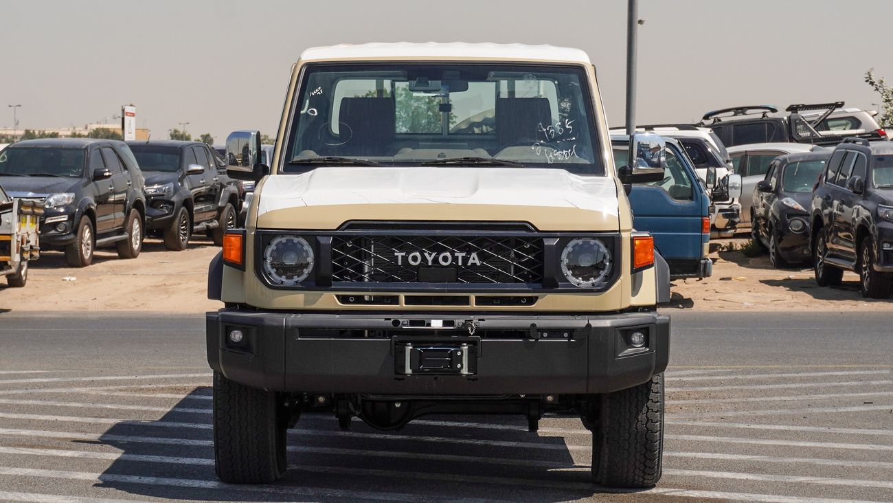 Toyota Land Cruiser Pick Up 4.0L V6 Single Cabin Auto transmission