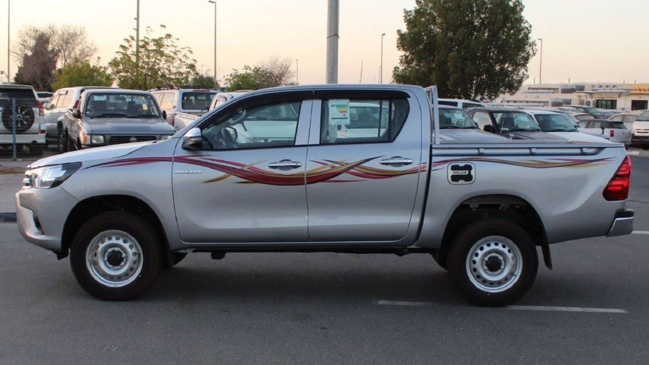 Toyota Hilux HILUX 2.4L MT DIESEL P.WINDO 2024